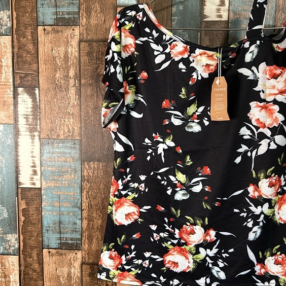 Cyan style medium floral T-shirt top - Picture 2 of 16